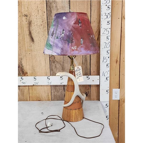 Vintage Eagle Carved In Antler End Table Lamp