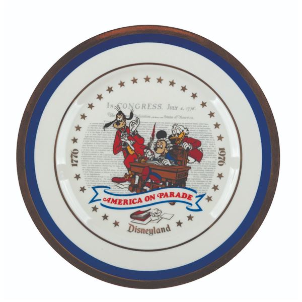 An America on Parade Declaration of Independence Plate.