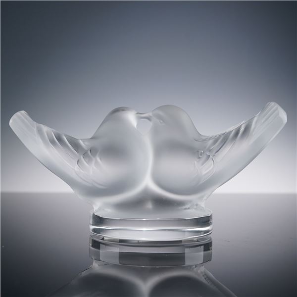 Lalique Crystal Figurine, Deux Colombes