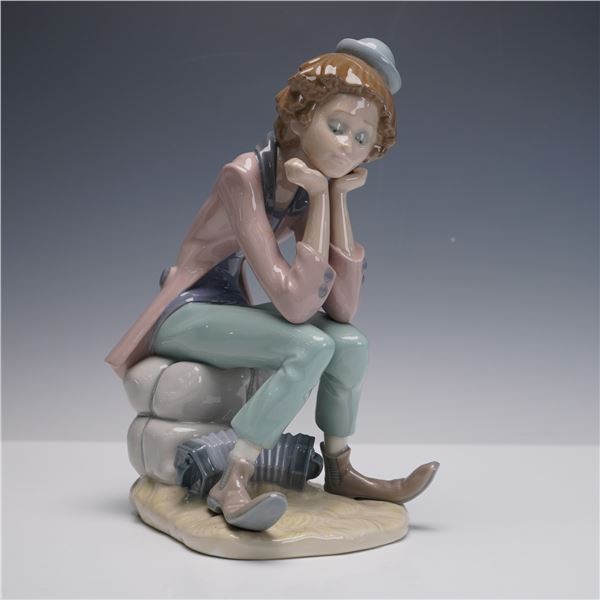 Lladro Porcelain Figurine, Clown Thinking 01005058