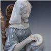 Image 5 : Lladro Porcelain Figurine, Embroiderer 1004865