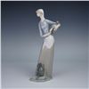 Image 1 : Lladro Porcelain Figurine, Girl with Jugs 1004875
