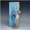 Image 6 : Lladro Porcelain Figurine, Girl with Jugs 1004875