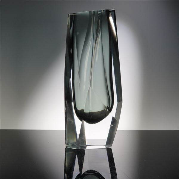 Murano Mandruzzato Sommerso Vase