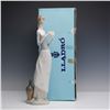 Image 6 : Lladro Porcelain Sculpture, Girl with Letter, 1001040