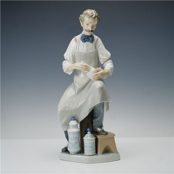 Lladro Porcelain Figurine, Pharmacist 1004844