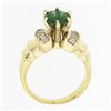 Image 8 : 14k Yellow Gold Oval Prong Peridot Tapered Baguette Diamond Side Engagement Ring