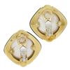 Image 2 : Vintage 18K Gold Large Mabe Pearl Diamond & Black Onyx Frame Button Earrings