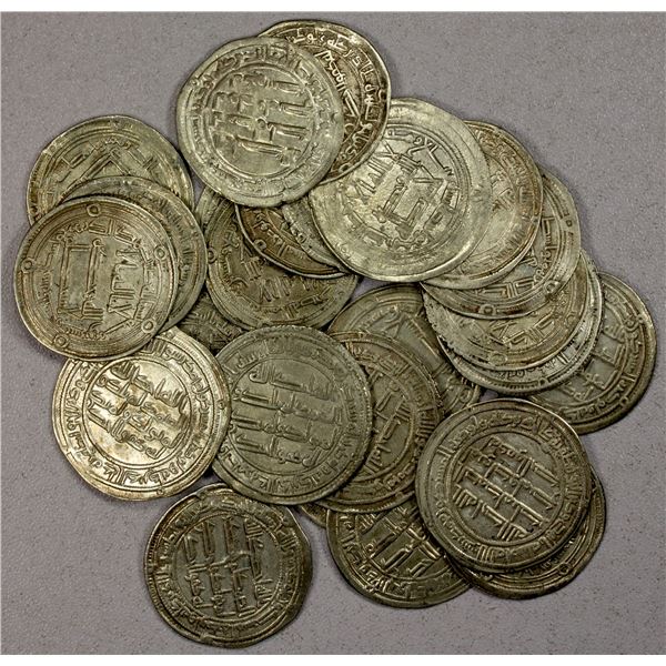 UMAYYAD: LOT of 27 silver dirhams
