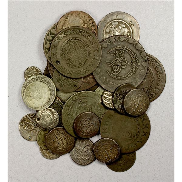 MEDIEVAL ISLAMIC: LOT of 43 coins