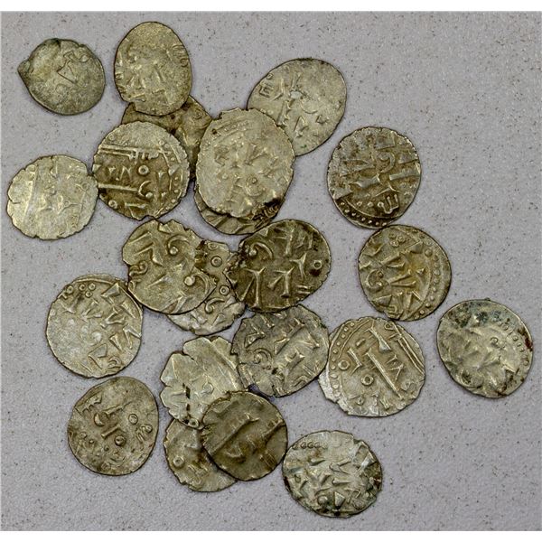 POST-HABBARIDS Of SIND: LOT of 22 silver dammas