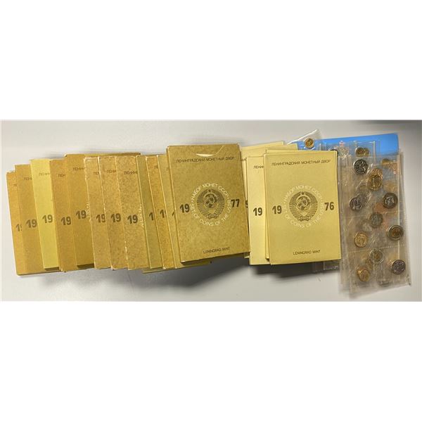 RUSSIA: U.S.S.R.: LOT of 31 sets