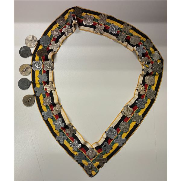 SWITZERLAND: LOT of 52 gymnastics pins