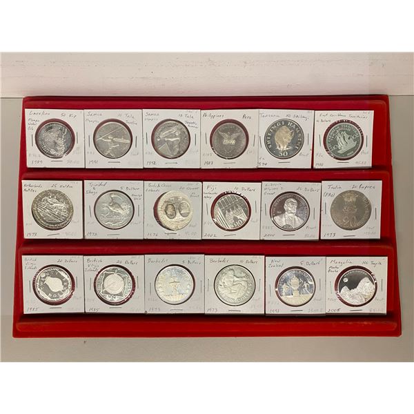 WORLDWIDE: LOT of 33 crowns