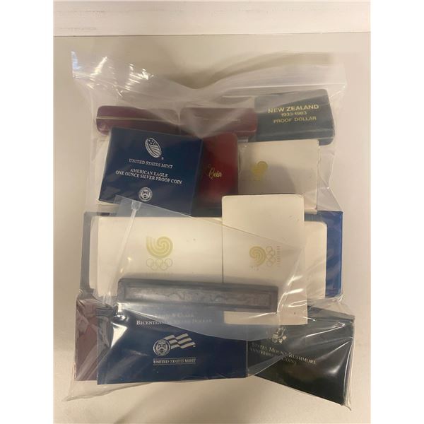 WORLDWIDE: lot of 23 singles and sets