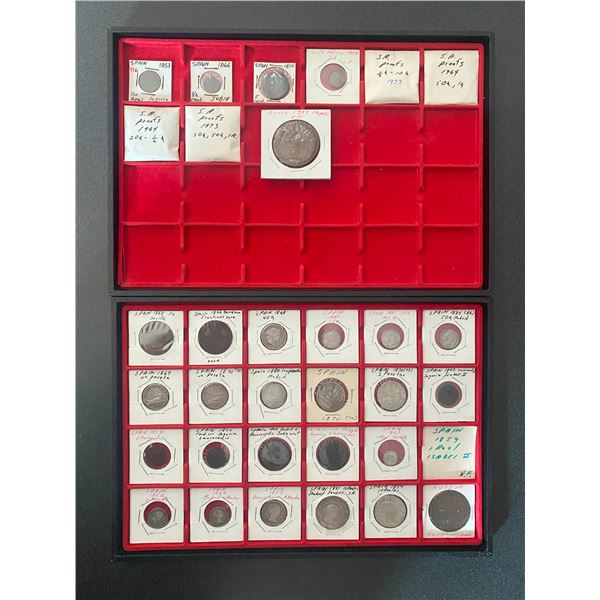 WORLDWIDE: LOT of 44 coins