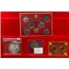 Image 2 : WORLDWIDE: LOT of 144 coins, tokens, medals and sets
