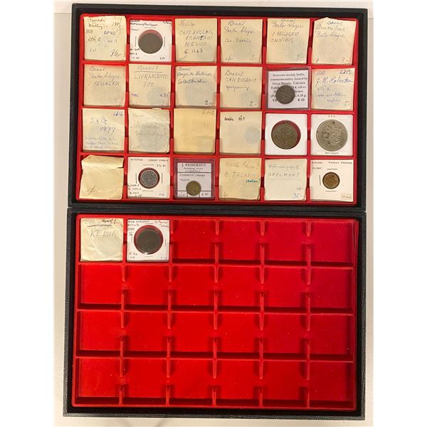 WORLDWIDE: LOT of 31 items