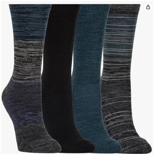 Kirkland Ladies’ Crew Socks in Assorted Colors – 4 Pairs