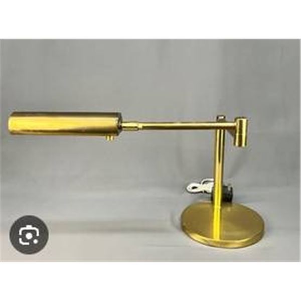HW817 LED Desk Lamp with USB Port and Adjustable Arm Design