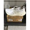 Image 2 : ASICS Gel-Nimbus 26 Men’s Running Shoes, White/Bright, Size 9.5 US
