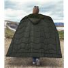 Image 1 : Below Zero Wearable Outdoor Blanket with Dimensions 182 cm x 152 cm