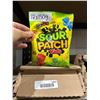 Image 2 : 12 x 150g Sour Patch Kids Candy in Assorted Flavors