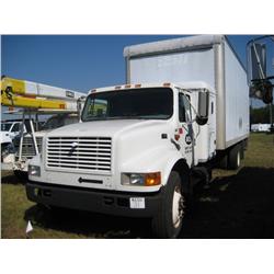 1999 INTERNATIONAL 4900 VAN TRUCK,