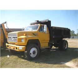 1992 FORD F700 S/A DUMP,