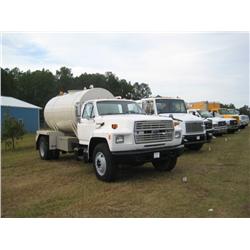1991 FORD F800 S/A WATER TRUCK,