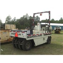 INGERSOLL-RAND PT125R PNEUMATIC ROLLER,