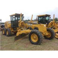 JOHN DEEREE 670CH SERIES II MOTOR GRADER,