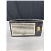 Image 4 : Vintage Minervo Transistor Radio + 1947 Plymouth License Plate Holder