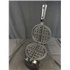 Image 7 : Cuisinart Waffle Maker, Can Opener and Radio/CD Player