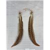 Image 2 : Pair of Vintage Feather Earrings, Rare