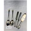 Image 6 : Pair of Antique Silver Handle Knives, Set of 4 Spoons, Set of Salt Spoons + More