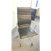 Image 2 : GLASS TOP 84" X 36" MODERN EXECUTIVE OFFICE DESK & 2 BLACK MOBILE MODERN TASK CHAIRS