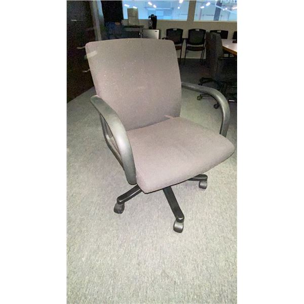 BLACK PADDED MOBILE OFFICE TASK CHAIR