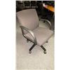 Image 1 : BLACK PADDED MOBILE OFFICE TASK CHAIR