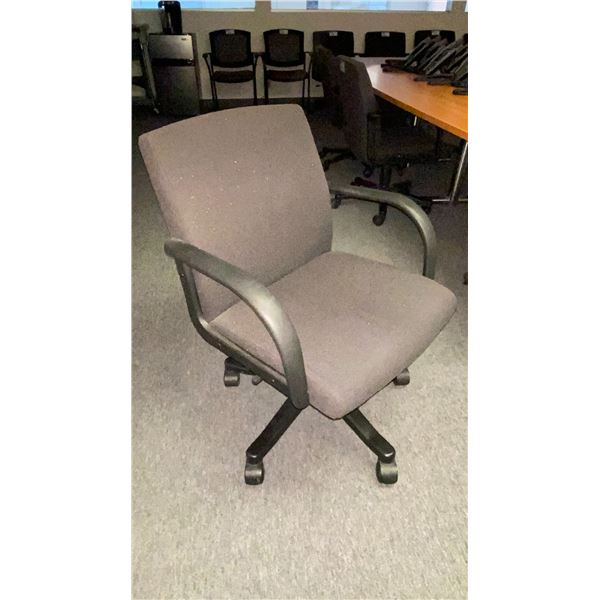 BLACK PADDED MOBILE OFFICE TASK CHAIR