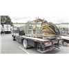 Image 2 : 2007 GMC T7500 2DR FLATDECK PU, WHITE, VIN 1GDL7F1327F410094,