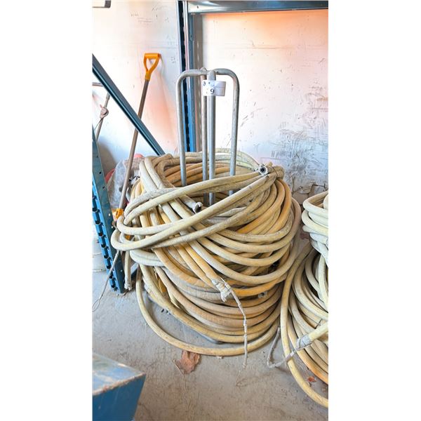 PALLET OF ASSORTED HEAVY DUTY INDUSTRIAL AIR HOSE