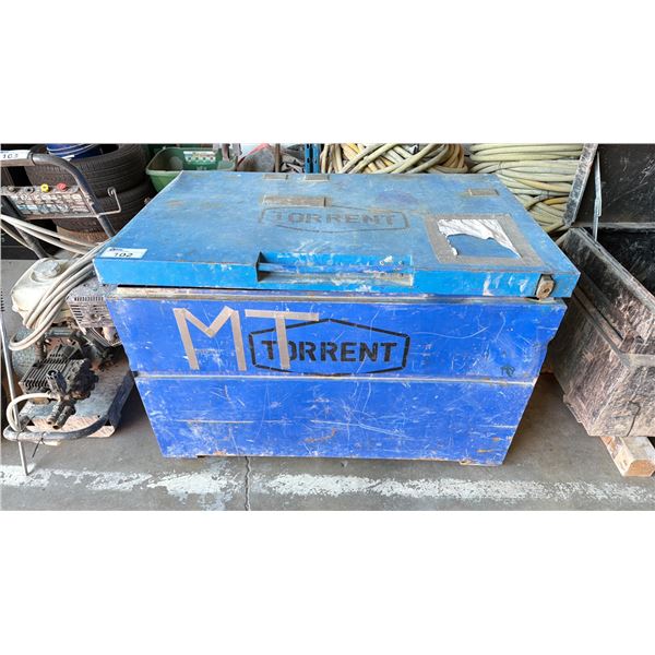 BLUE METAL JOB BOX WITH CONTENTS INCLUDING METAL PIPES, LARGE CLAMPS, HAND TOOLS & MORE