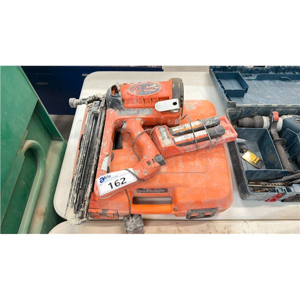 RAMSET TRAKFAST CORDLESS NAIL GUN WITH BATTERIES & CHARGER IN HARD TRANSPORT CASE