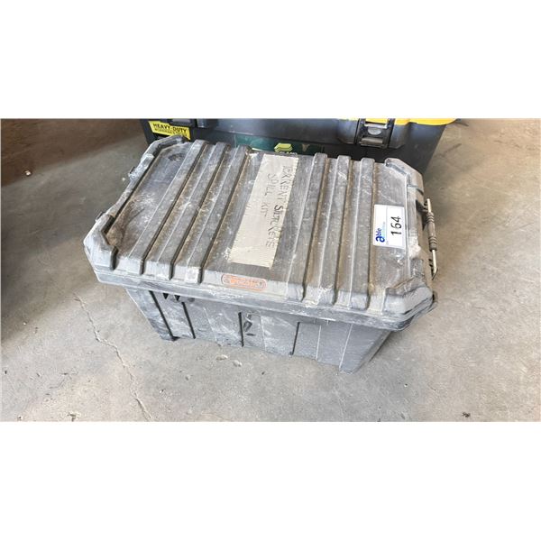 TACTIX PLASTIC PORTABLE JOBSITE TOOLBOX WITH ASSORTED CONTENTS