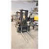 Image 1 : 2004 CAT MODEL P-7000 PROPANE FORKLIFT (2035 HRS) - 6500 LBS CAPACITY/3 STAGE BOOM/4FT