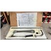 Image 2 : FILL-RITE LEVER HAND PUMP