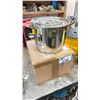 Image 1 : NEW PRESSURE COOKER