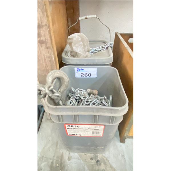 2 BUCKETS OF CHAINES WITH METAL HOOKS