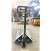 Image 1 : BLUE PALLET JACK